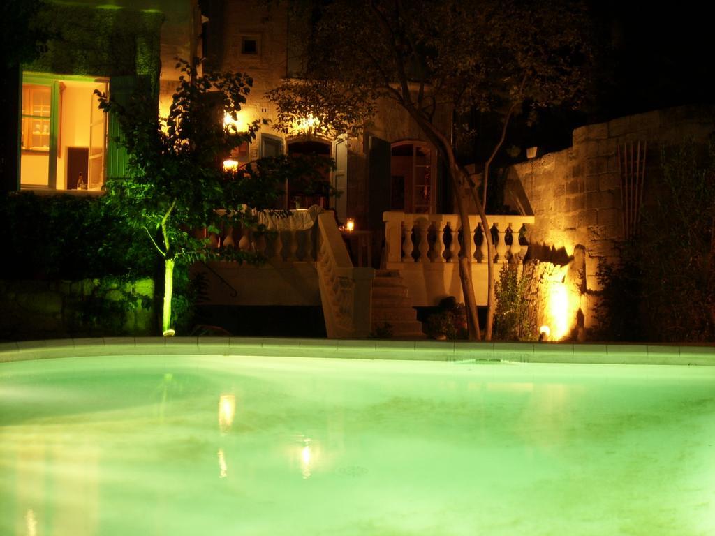 Bed and Breakfast Les Saisons Villeneuve-lès-Avignon Esterno foto